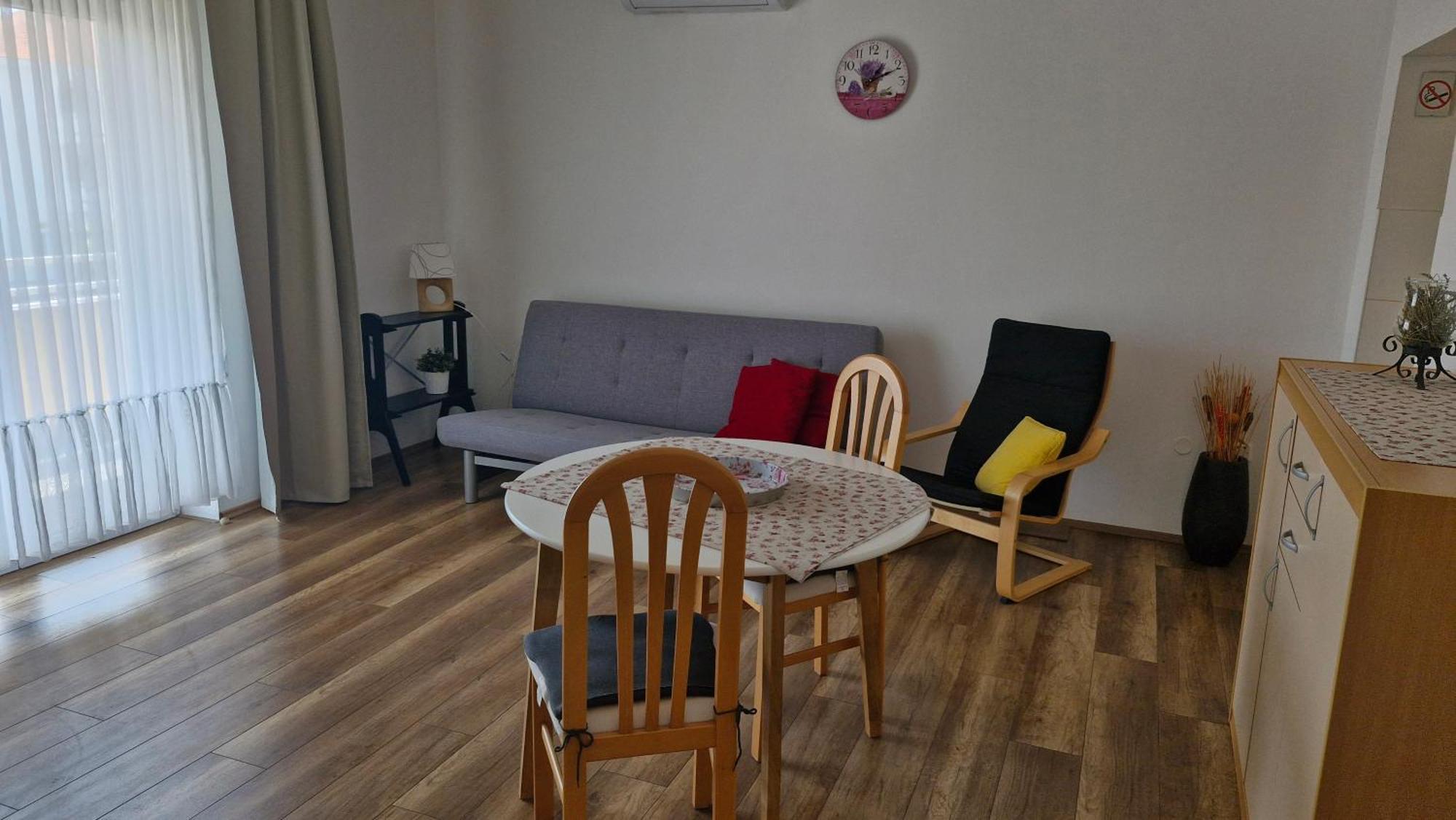 Toni, Borik Appartement *